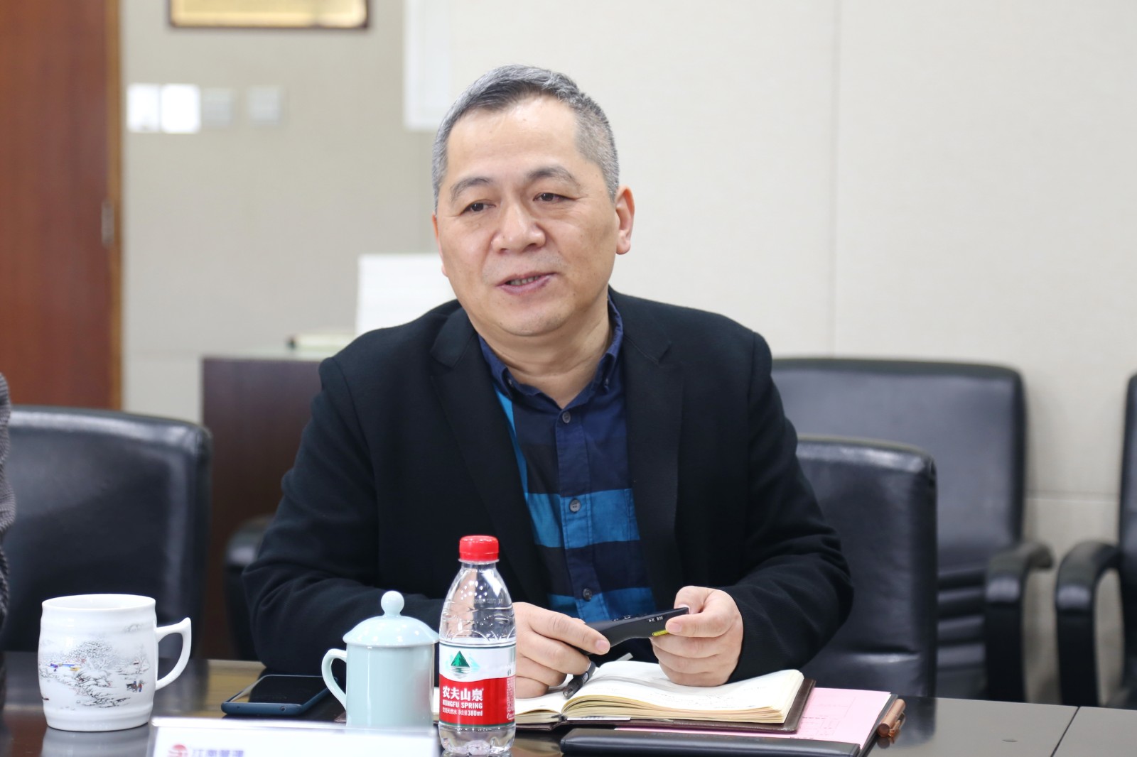 1617152856664210.jpg 胡总.JPG