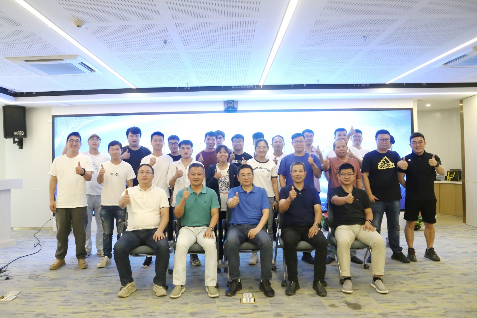 1688430295639080.jpg 1688430295639080.jpg